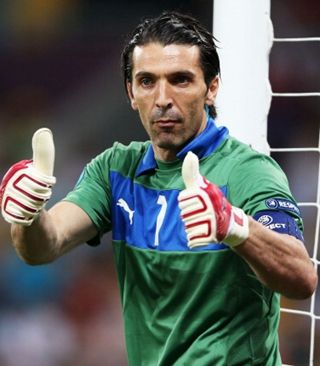 拿400万赔偿金走人！阿隆索忠告皇马：别给球员巨大的权力